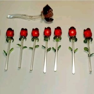 10 vintage 5 inch stem glass roses - 1 Vintage 6 inch stem glass rose Pe-owned.